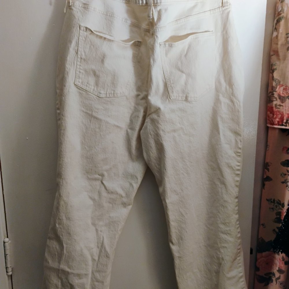Jeans - Picture 3 of 4
